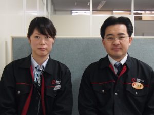 只保 衣梨奈さん(左)、武知 晃司さん